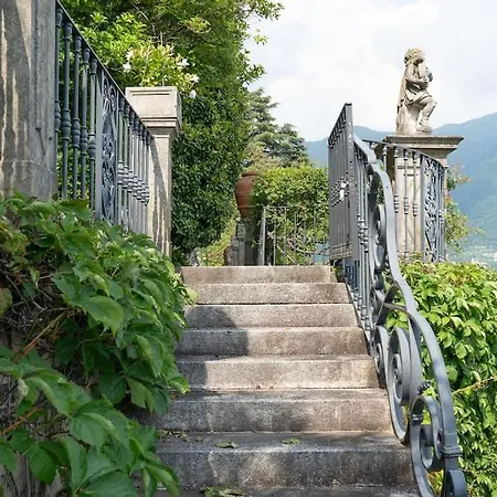 Villa Lakefront 1800s Private Dock, Art Luxury Carate Urio